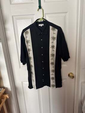Pierre Cardin Men's Size L Black Rayon Hawaiian Palm Tree Paneled Shirt